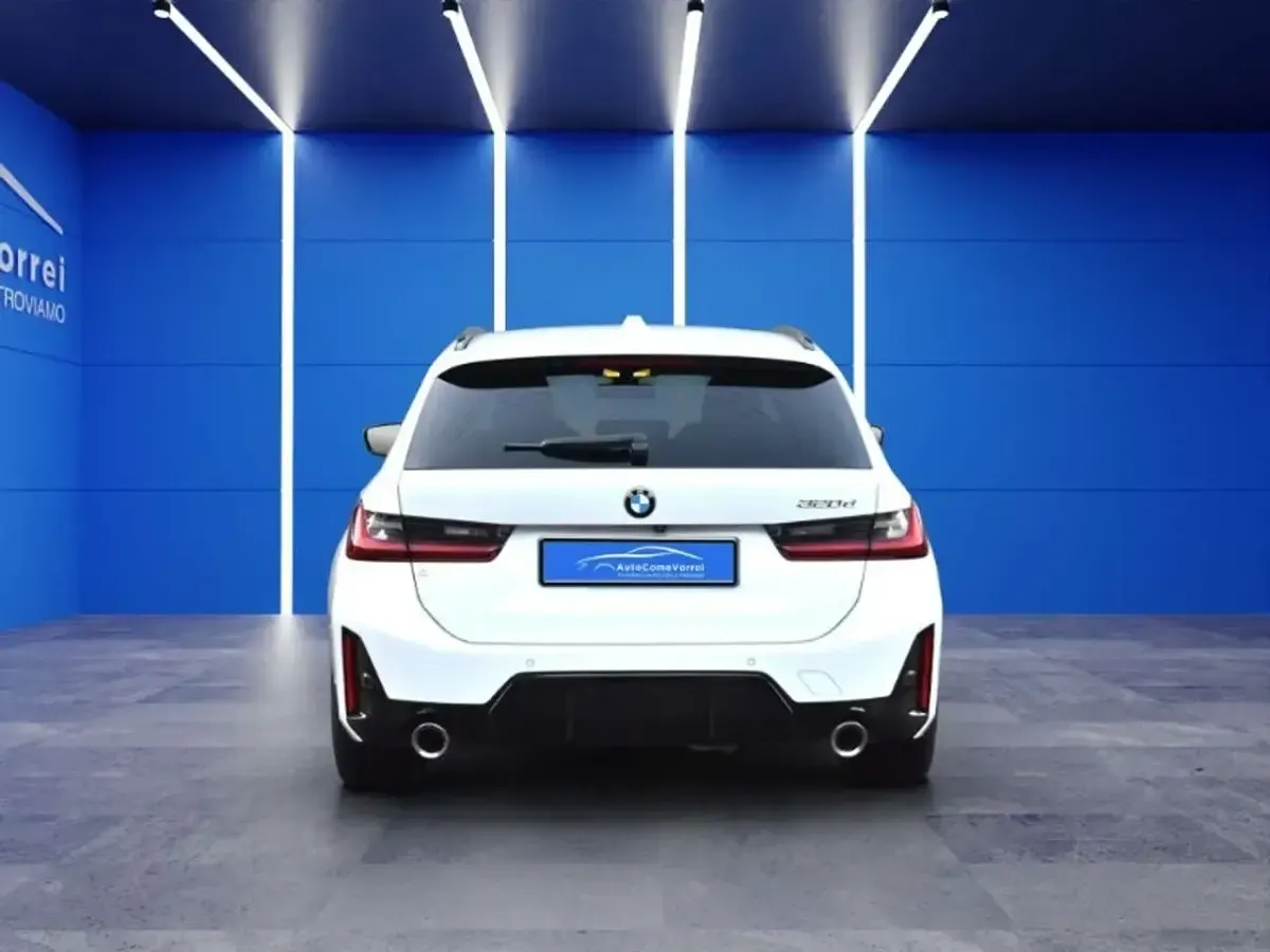 Usata BMW 320 M Sport 190 CV (139 kW) 2025 Nero Station wagon