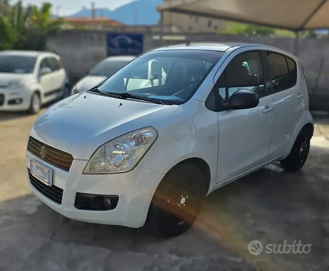 Second-hand Suzuki Splash 65 CP (47 kW) 2011 Alb Hatchback