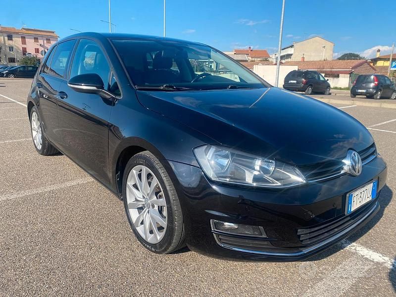 Usata VW Golf VII Highline 110 CV (80 kW) 2016 Nero Utilitaria