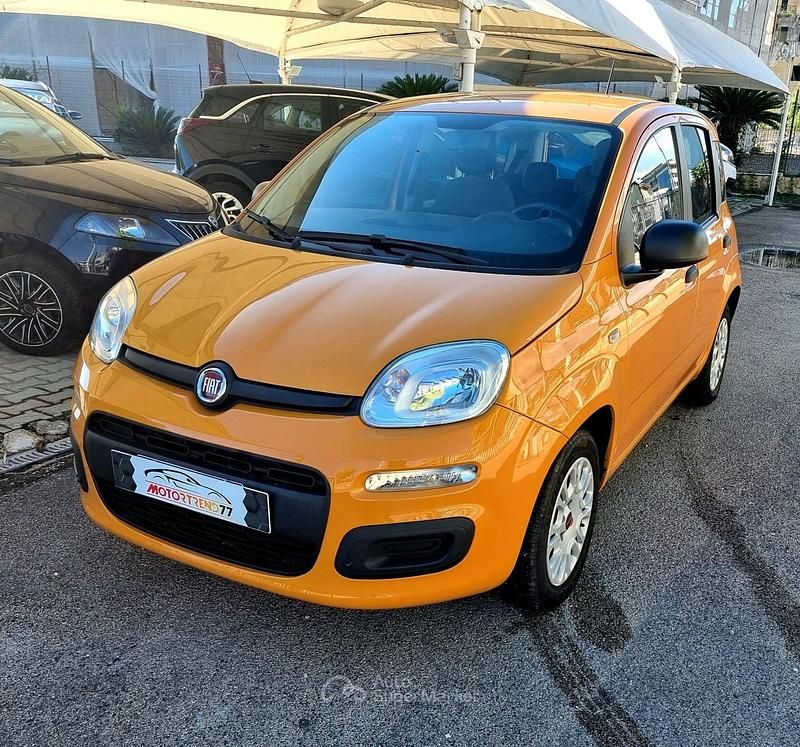 Usata Fiat Panda 69 CV (50 kW) 2020 Arancione Utilitaria