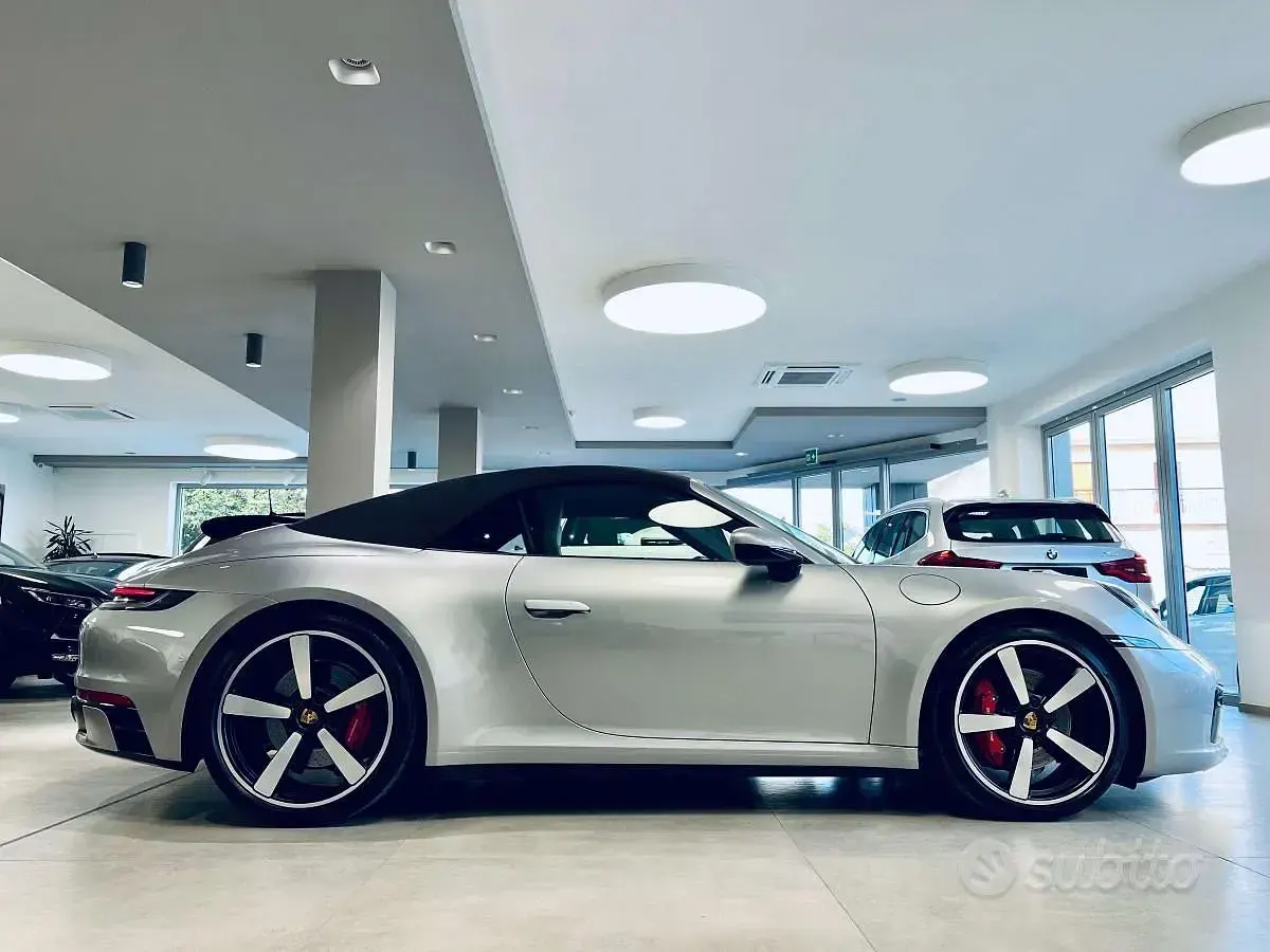 Usata Porsche 992 Sport 449 CV (330 kW) 2020 Cabrio