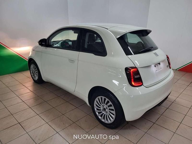 Nieuw Fiat 500e 69 kW (95 PK) 2026 Wit Hatchback