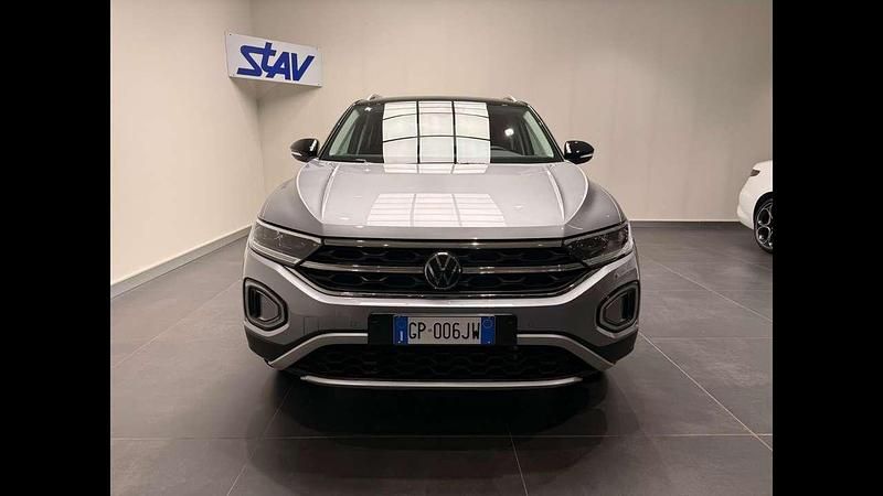 Usata VW T-Roc Style 150 CV (110 kW) 2023 Argento SUV