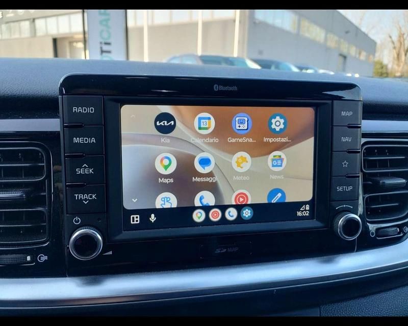 Usata Kia Stonic 120 CV (88 kW) 2019 Rosso SUV