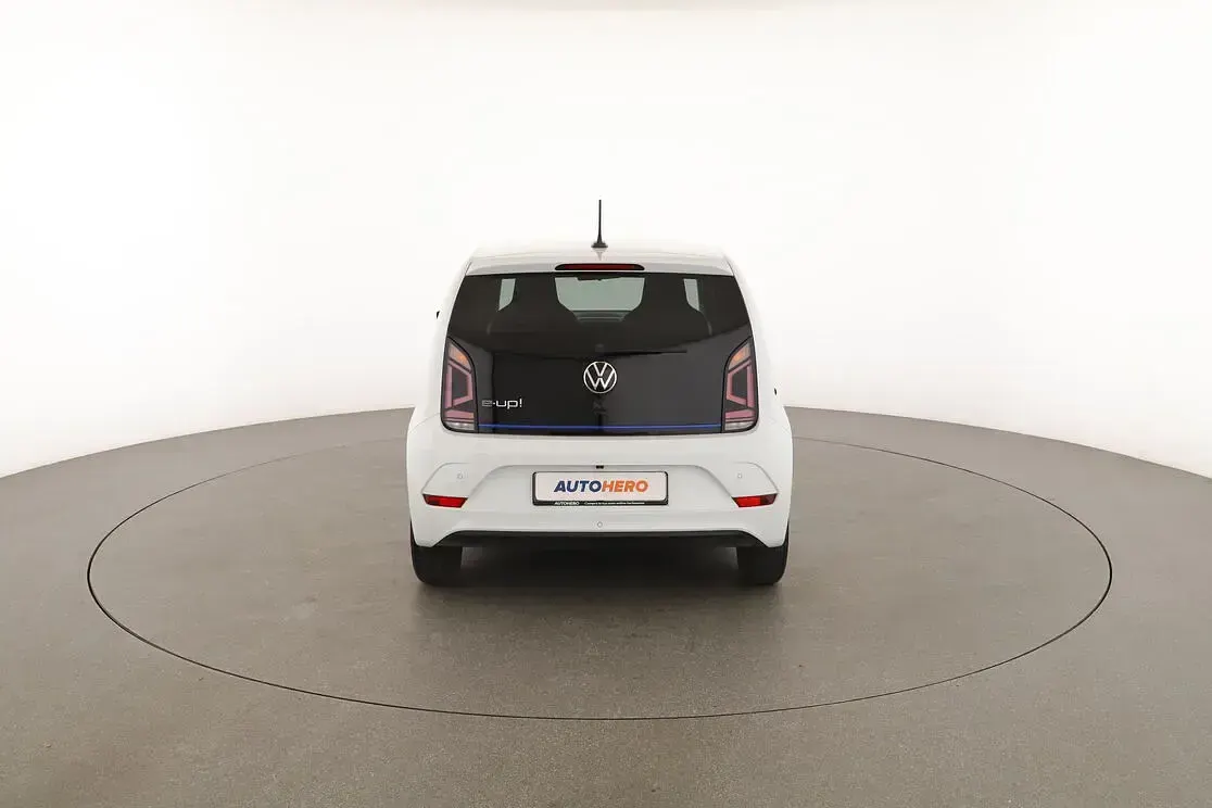 Usata VW e-up! 61 kW (83 CV) 2021 Bianco Utilitaria