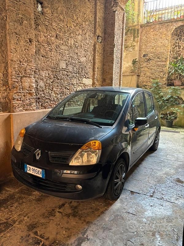 Usata Renault Modus 65 CV (47 kW) 2005 Monovolume