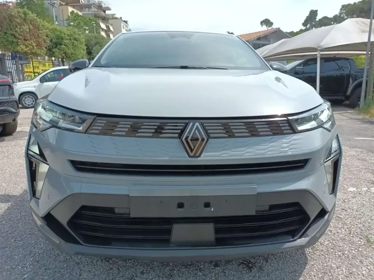 Usata Renault Symbioz Techno 94 CV (69 kW) 2025 Grigio SUV