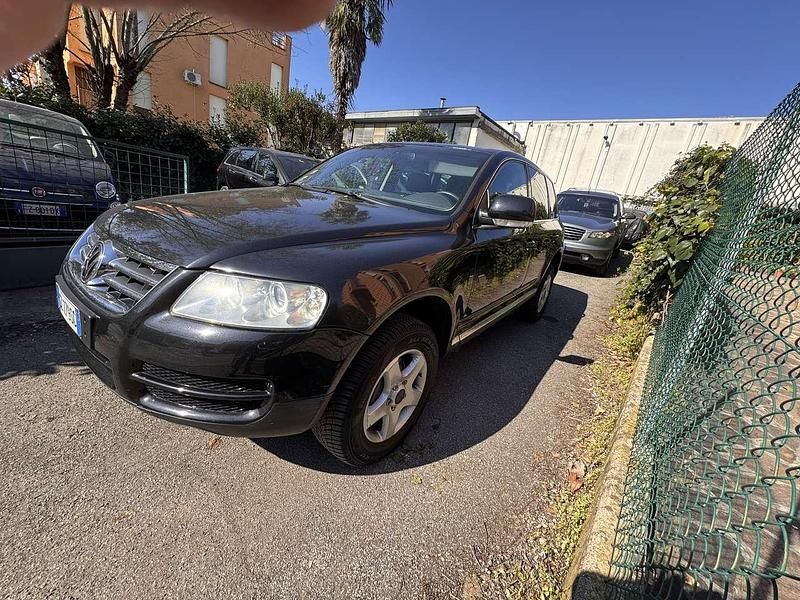 Usata VW Touareg 224 CV (164 kW) 2006 Nero SUV