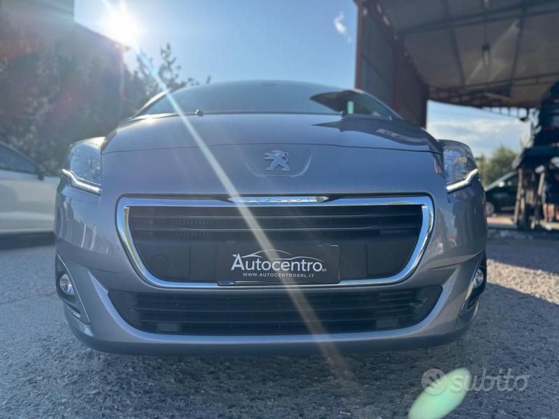 Usata Peugeot 5008 Allure 115 CV (84 kW) 2014 Grigio Monovolume