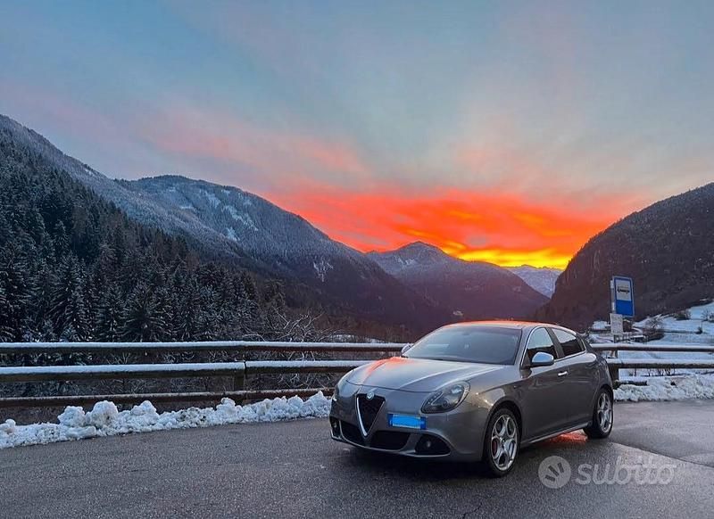 Usata Alfa Romeo Giulietta Distinctive 170 CV (125 kW) 2011 Grigio Berlina