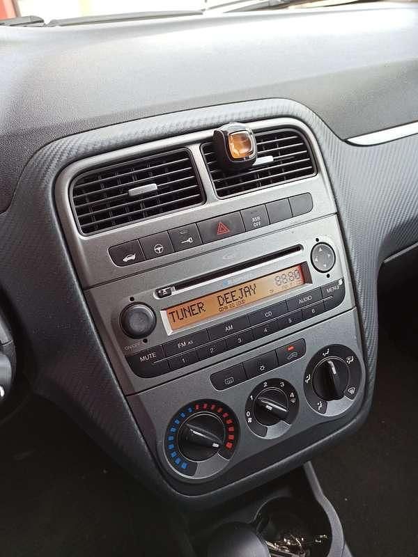 Usata Fiat Grande Punto 65 CV (47 kW) 2009 Nero Utilitaria