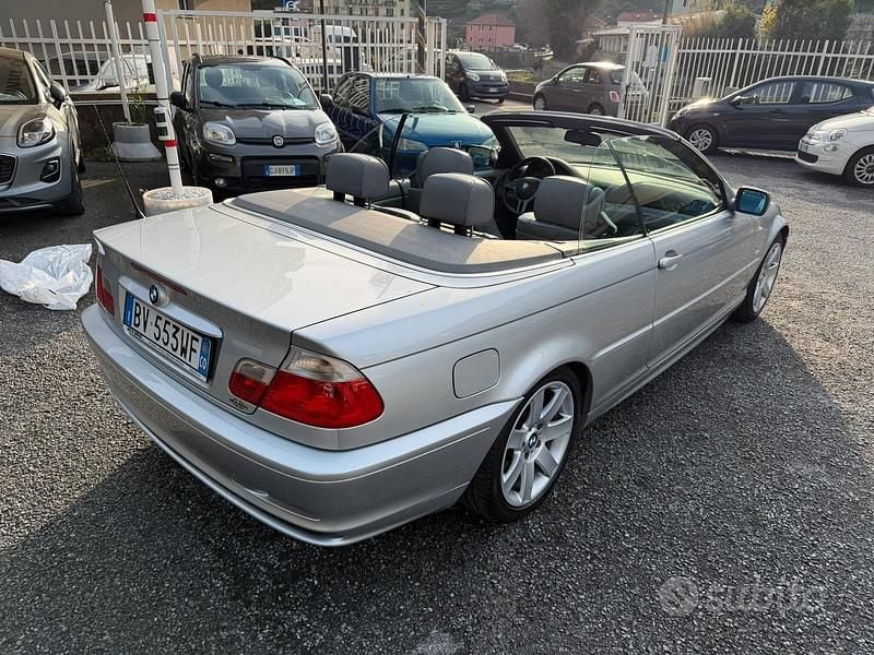 Usata BMW 320 Cabriolet 170 CV (125 kW) 2001 Grigio Cabrio