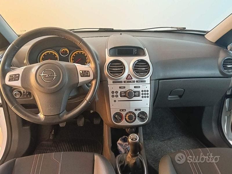 Occasion Opel Corsa 86 ch (63 kW) 2012 Blanc Citadine
