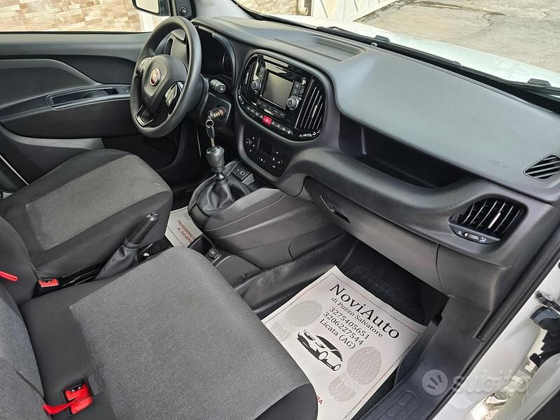 Usata Fiat Doblò 105 CV (77 kW) 2019 Bianco Monovolume