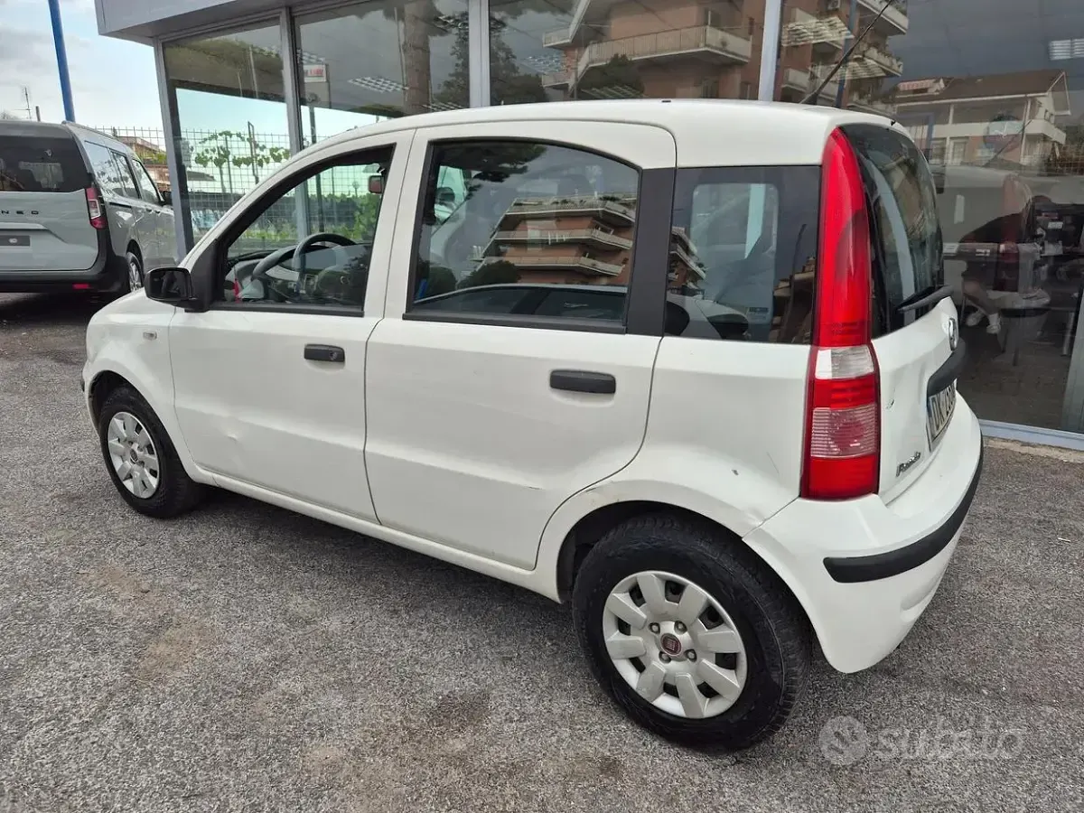 Usata Fiat Panda Active 54 CV (39 kW) 2007 Bianco Utilitaria