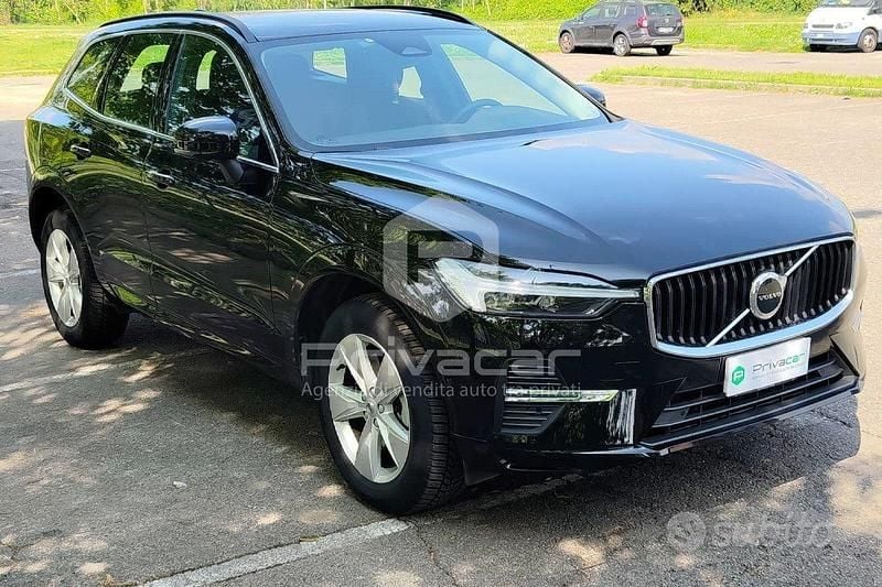 Usado Volvo XC60 Core 197 HP (144 kW) 2022 Preto SUV