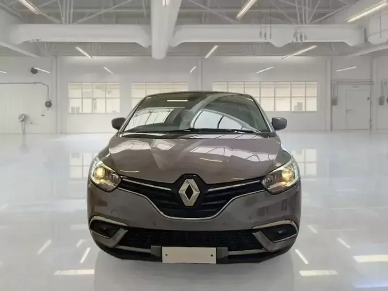 Usata Renault Scenic E-Tech Business 140 CV (102 kW) 2022 Monovolume