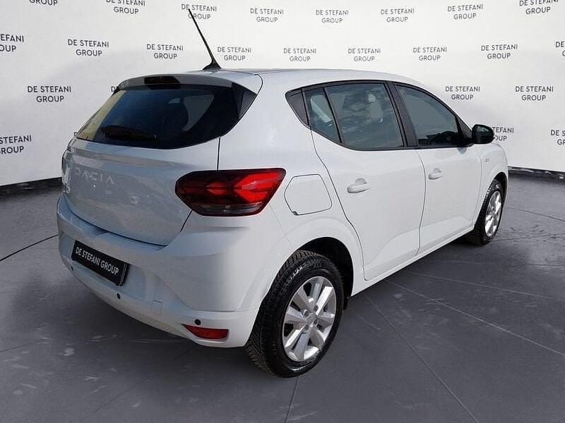Usata Dacia Sandero Expression 101 CV (74 kW) 2023 Bianco Utilitaria