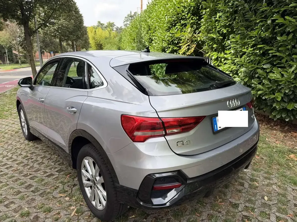 Usata Audi Q3 Sportback Business Plus 150 CV (110 kW) 2024 Argento SUV