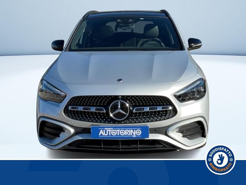 Usata Mercedes GLA200 AMG Line Premium 150 CV (110 kW) 2024 Argento metallizzato SUV