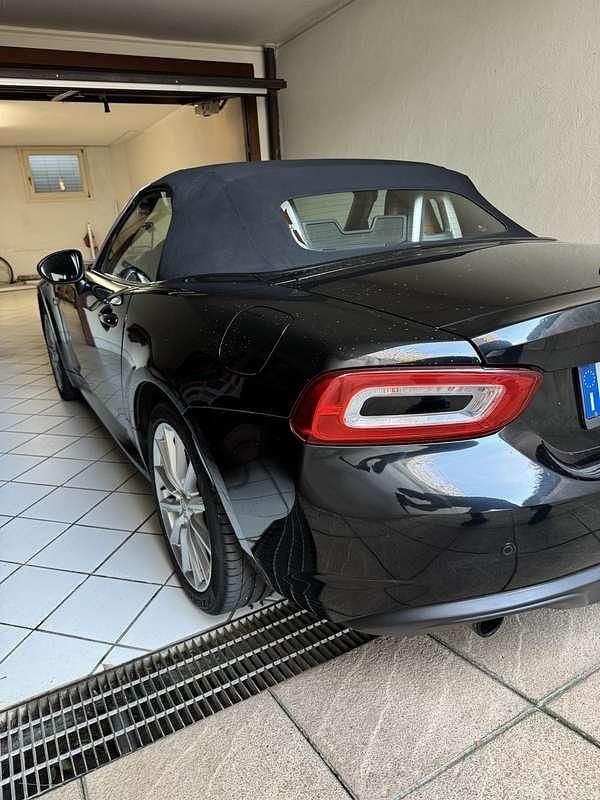 Usata Fiat 124 Spider Lusso 140 CV (102 kW) 2017 Cabrio
