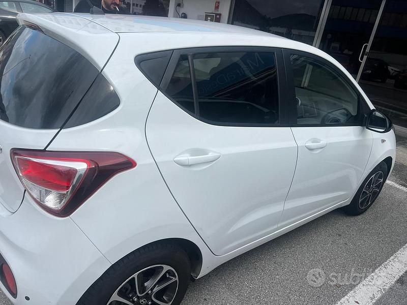 Usata Hyundai i10 Prime 69 CV (50 kW) 2019 Bianco Utilitaria