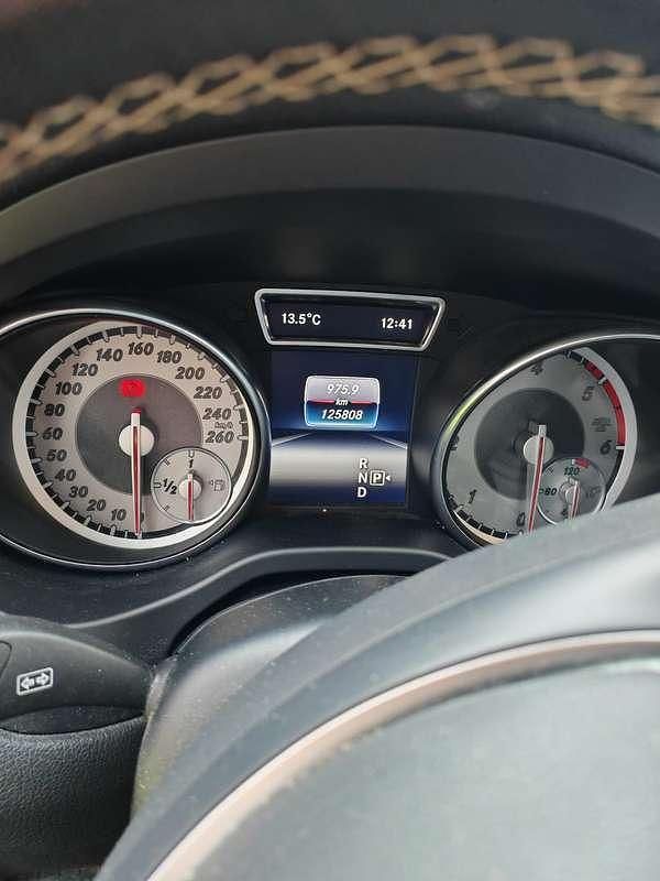 Usata Mercedes GLA180 Business 109 CV (80 kW) 2016 Bianco SUV