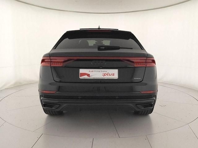 Usata Audi Q8 Sport 286 CV (210 kW) 2021 Nero orca metallizzato SUV