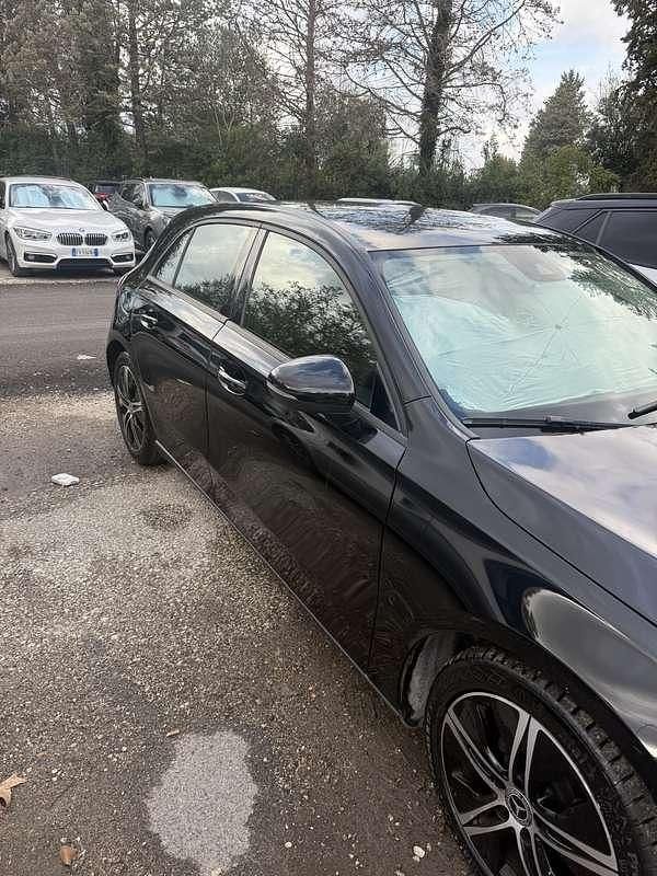 Usata Mercedes A180 Premium 116 CV (85 kW) 2019 Berlina