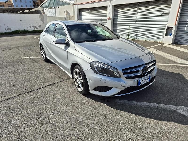 Usata Mercedes A180 2015 Grigio Berlina
