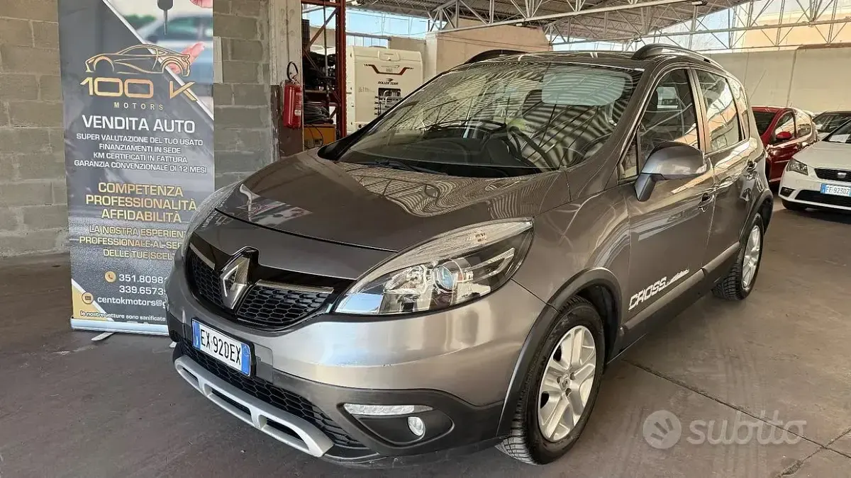 Usata Renault Scénic XMOD 110 CV (80 kW) 2014 Grigio Monovolume