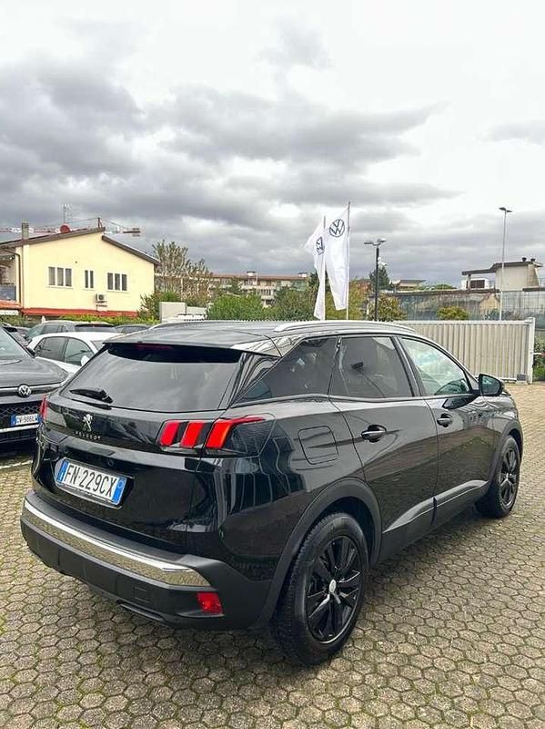Usata Peugeot 3008 Allure 120 CV (88 kW) 2018 Nero Berlina