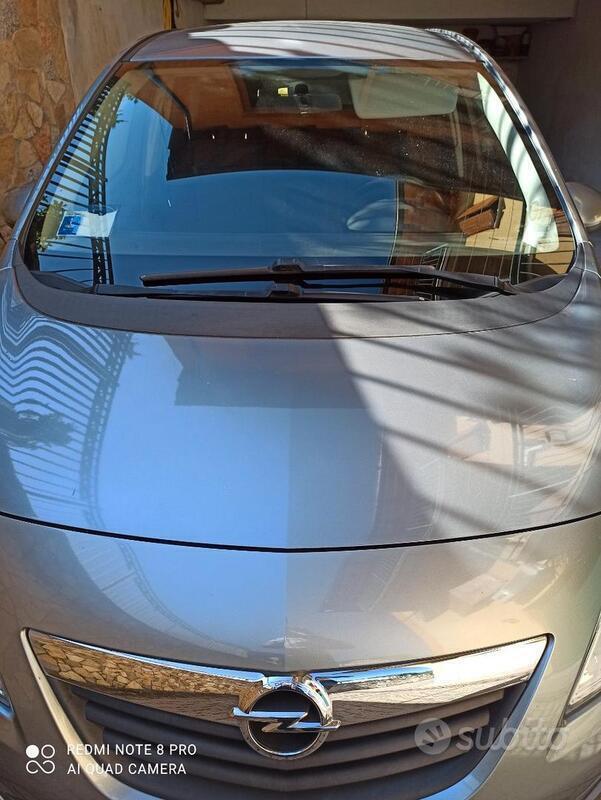 Usato 2013 Opel Meriva Benzin (5.700 €)