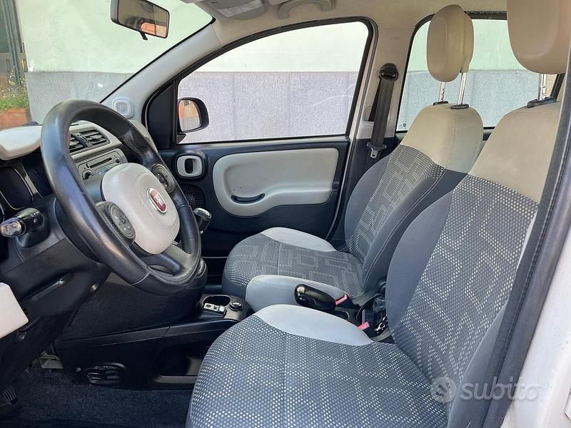 Usata Fiat Panda Trekking 80 CV (58 kW) 2014 Beige Utilitaria