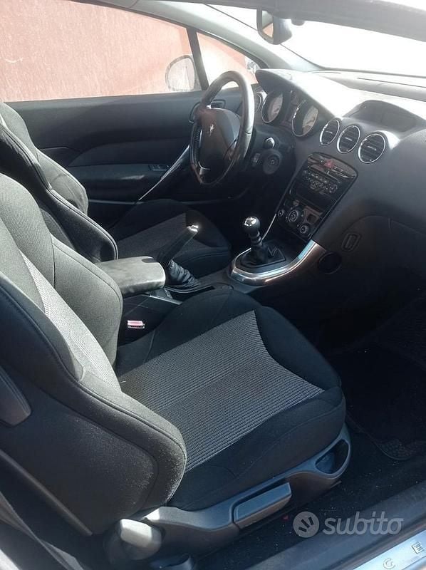 Usata Peugeot 308 CC 163 CV (119 kW) 2013 Grigio Cabrio