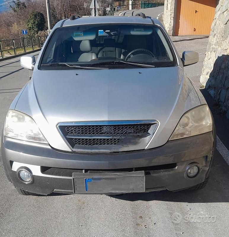 Usata Kia Carens 2004 Grigio Monovolume