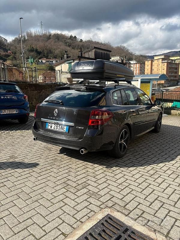 Usata Renault Laguna III 150 CV (110 kW) 2011 Nero Station wagon