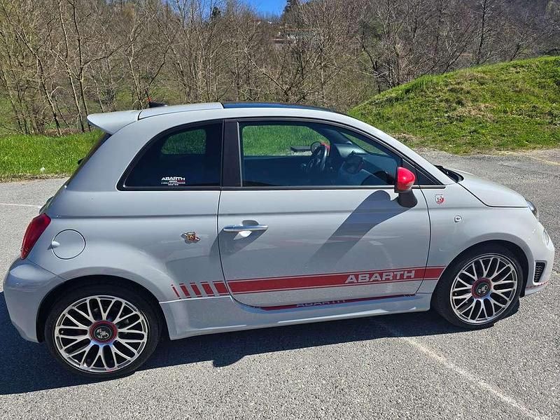 Usata Abarth 500 Custom 145 CV (106 kW) 2022 Grigio Utilitaria