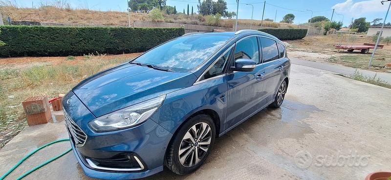 Blu Usata 2022 Ford S-MAX S Monovolume | 20.500 € (Ottimo prezzo) - Immagine 1/4