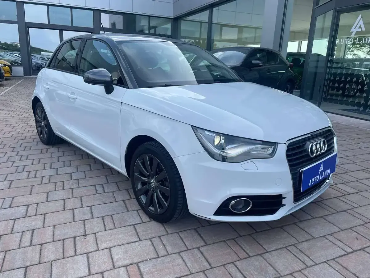 Usata Audi A1 Sportback Attraction 90 CV (66 kW) 2014 Bianco Utilitaria