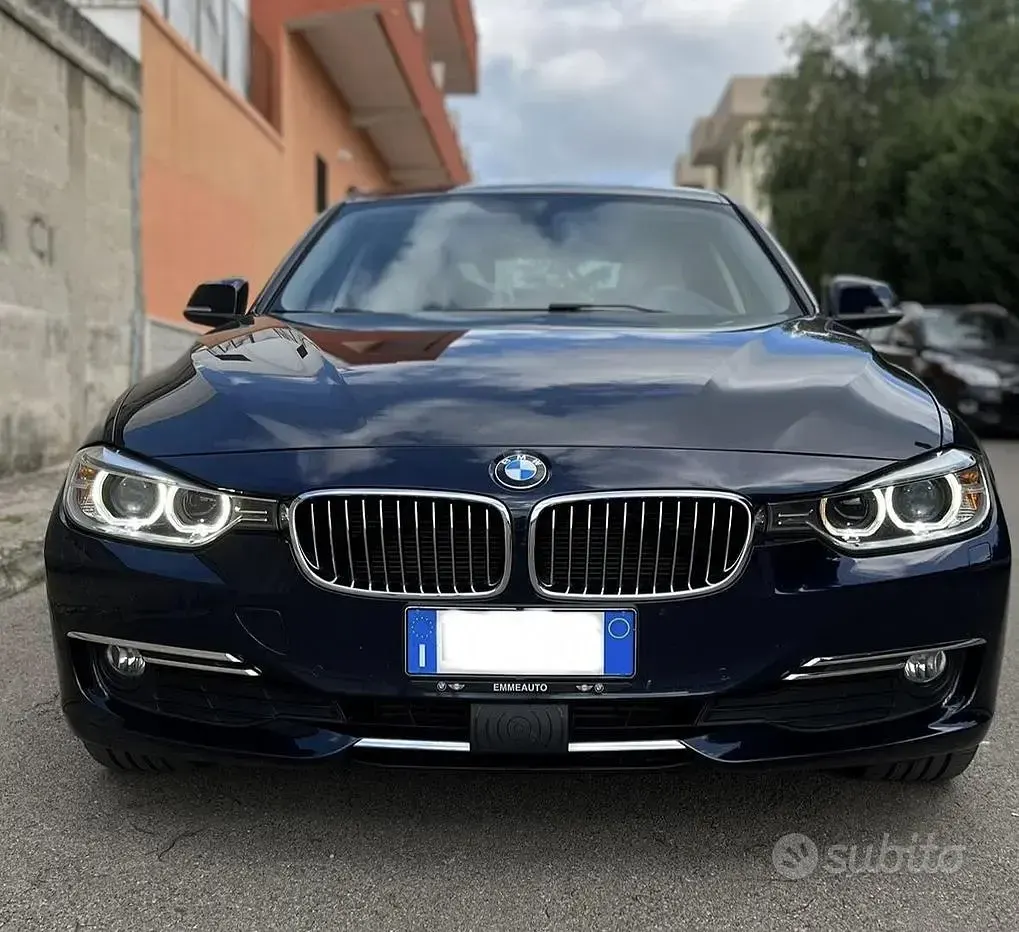 Usata BMW 320 Luxury Line 184 CV (135 kW) 2014 Bluazzurro Station wagon