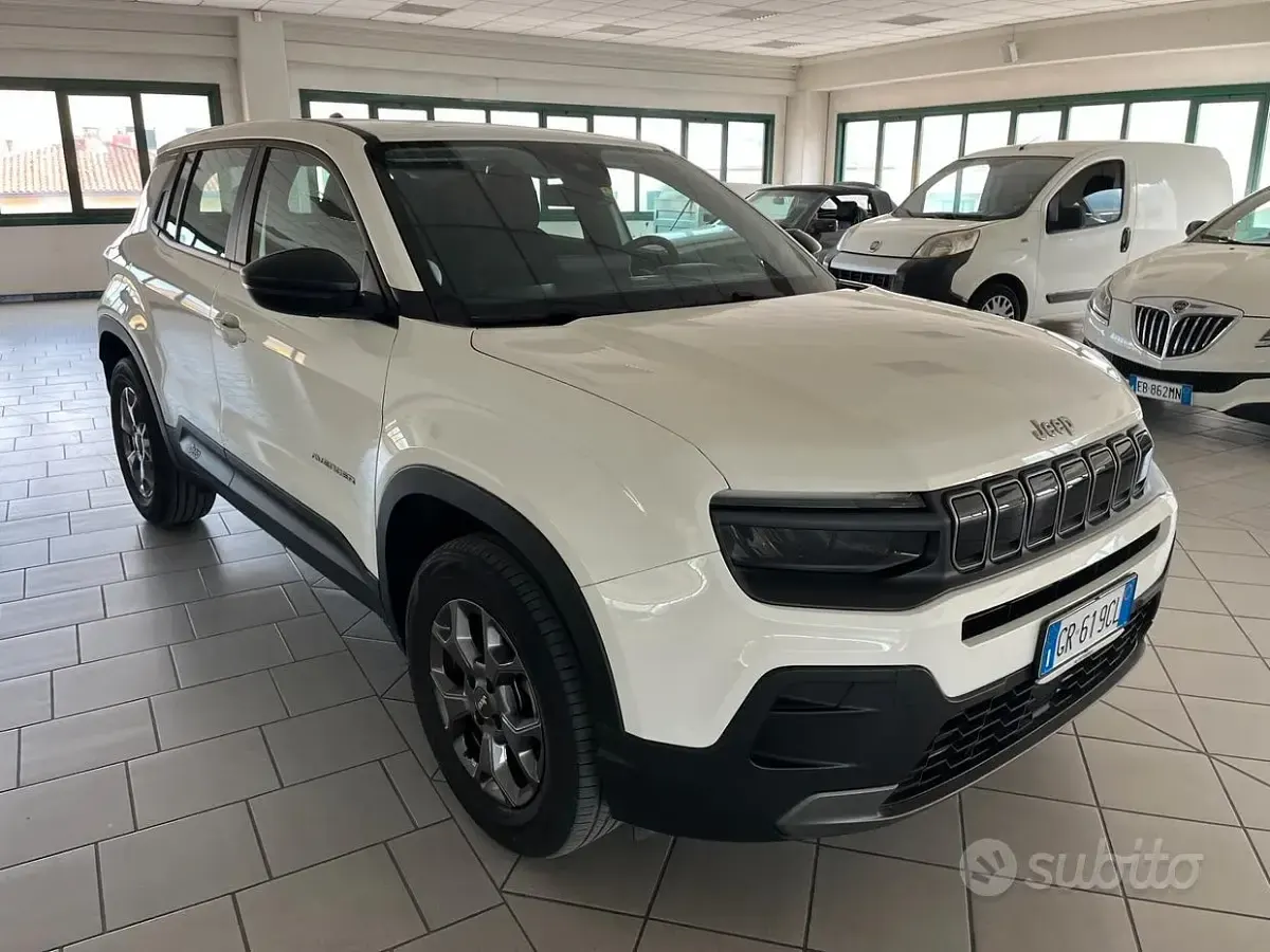 Usata Jeep Avenger Altitude 101 CV (74 kW) 2023 Bianco SUV