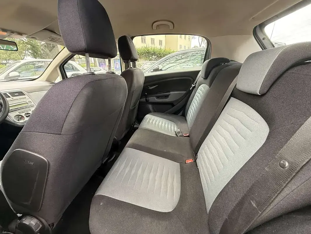 Usata Fiat Grande Punto Sport 120 CV (88 kW) 2007 Grigio Utilitaria