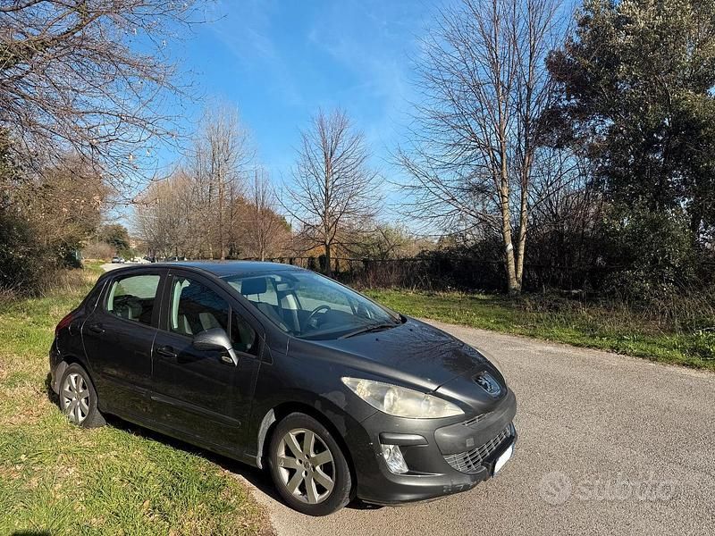 Usata Peugeot 308 90 CV (66 kW) 2010 Berlina