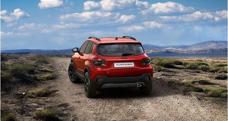 Usata Jeep Avenger North 145 CV (106 kW) 2024 Rosso / pastello SUV