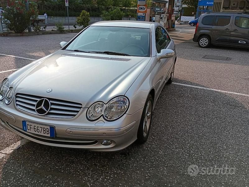Usata Mercedes CLK270 170 CV (125 kW) 2003 Grigio Coupé