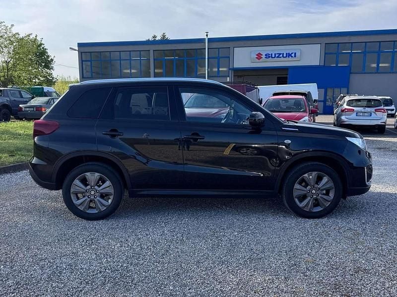 Usata Suzuki Vitara Cool 111 CV (81 kW) 2019 Nero SUV
