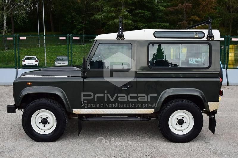 Usata Land Rover Defender S 122 CV (89 kW) 2008 Verde Station wagon