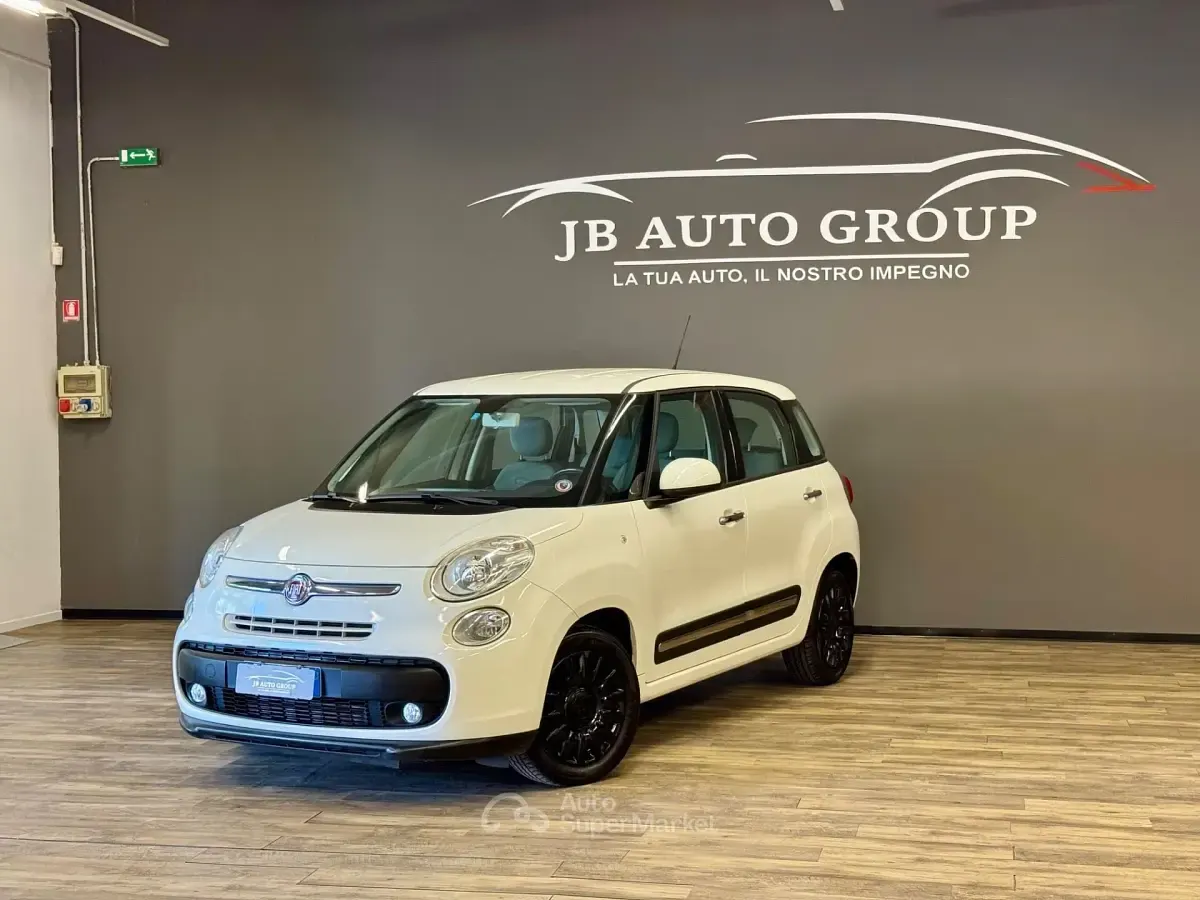Käytetty Fiat 500 Lounge 95 HP (69 kW) 2016 Valkoinen Farmari