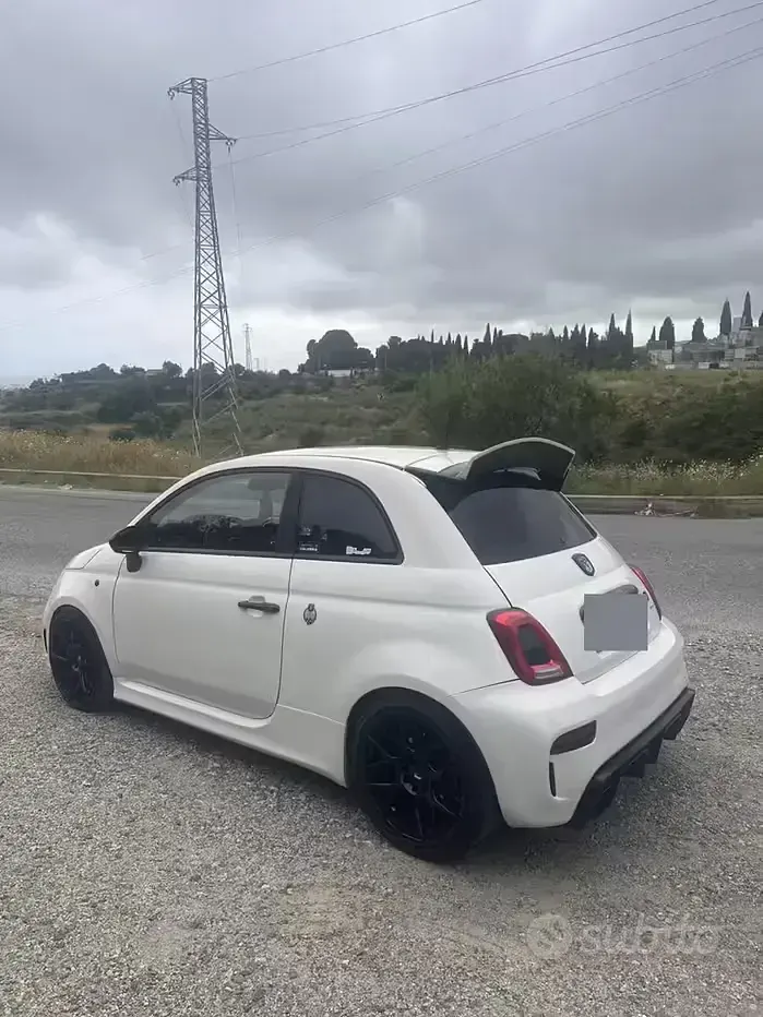 Usata Abarth 500 135 CV (99 kW) 2015 Bianco Utilitaria